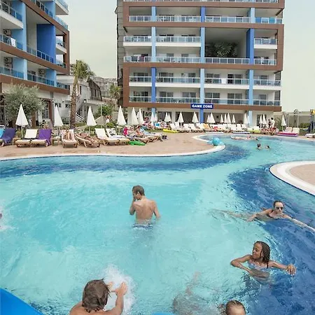 Crystal Towers شقة فندقية 3*